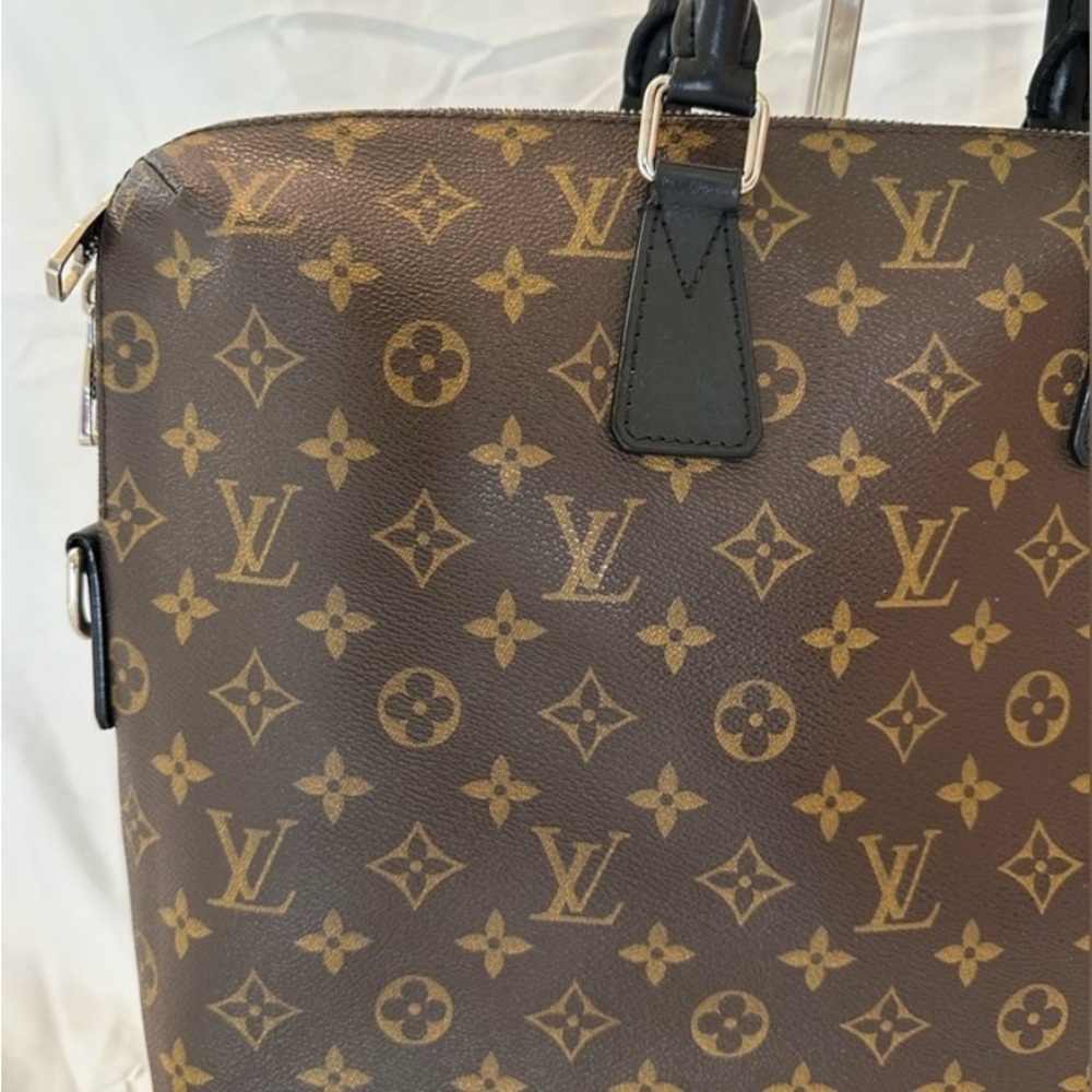 Louis Vuitton bag - Picture 3 of 9